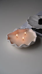 Large Clam Shell Candle